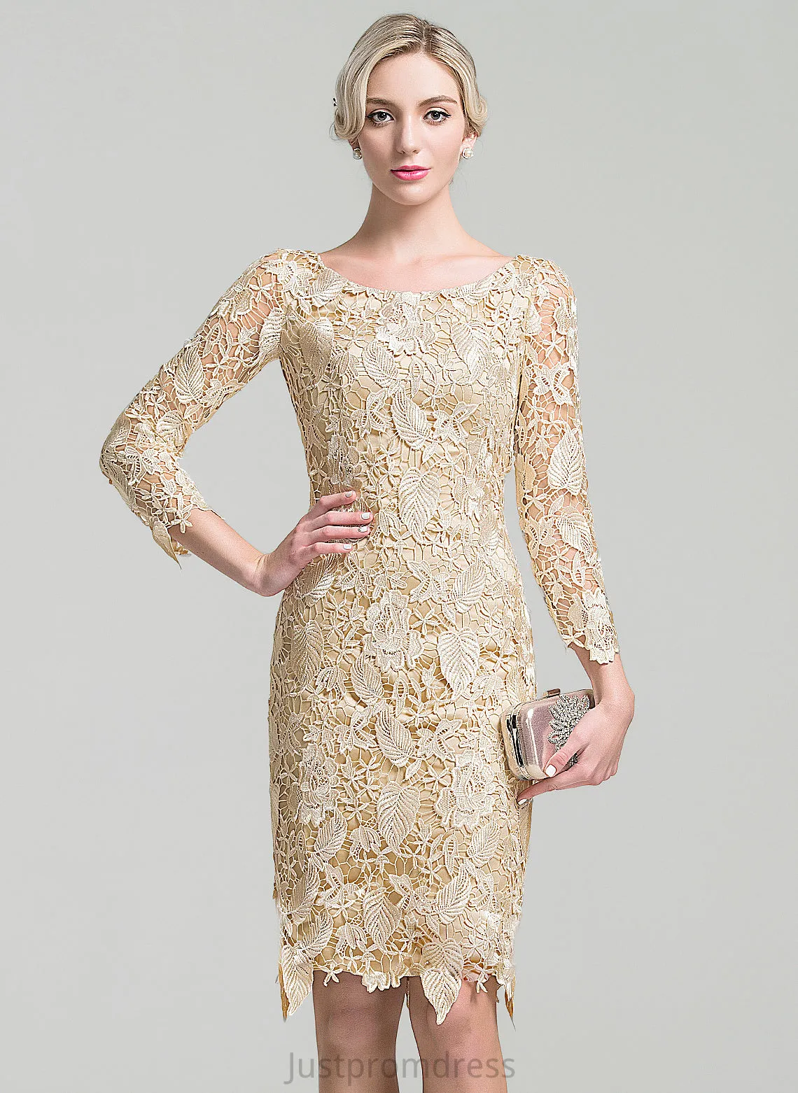 Mother Scoop Dress Bride Knee-Length Brynlee Mother of the Bride Dresses of the Lace Neck Sheath/Column